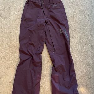 Womens Mountain Hardware Cloud Bank Insulated Snow Pants. XS. Like new!